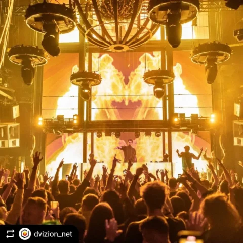 Visuals for @Afrojack at @marqueelv // #VJ #DVizion @dvizion_net @a_team_foh

📸 by @fritsvandeclips